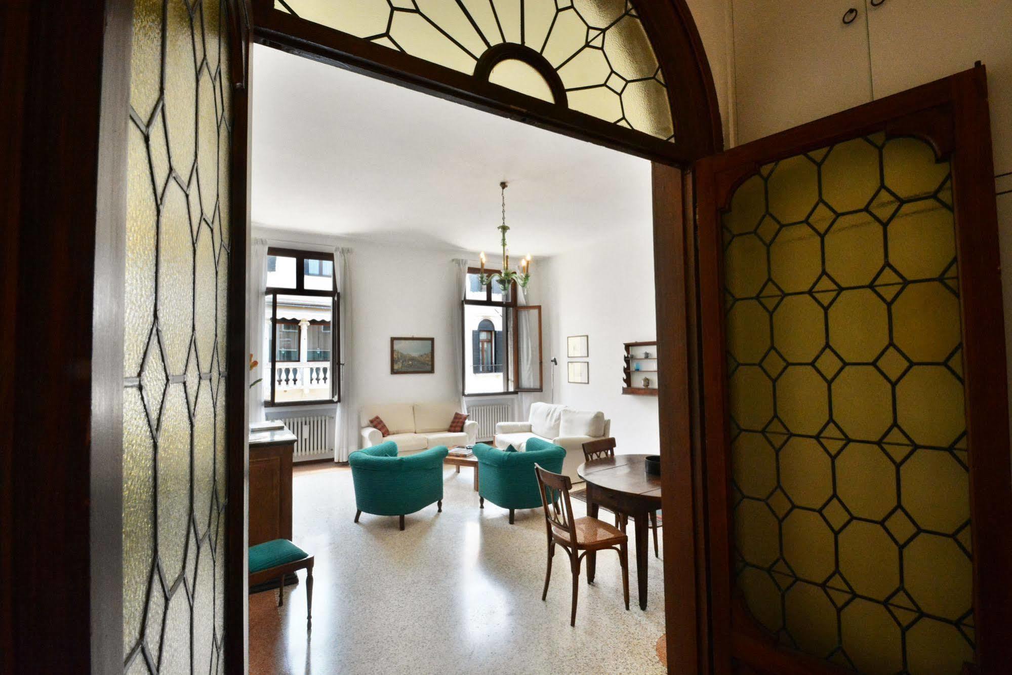 Апартаменты Ve.N.I.Ce. Cera Palazzo Grimani Венеция Экстерьер фото